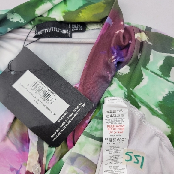 NWT Pretty Little Thing printed slinky ruched front long sleeve crop top - Picture 8 of 8